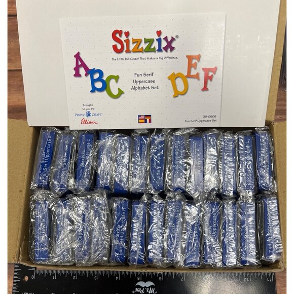 Sizzix 38-0606 Fun Serif Uppercase Alphabet Set of 26 Die-Cutters - Picture 3 of 3